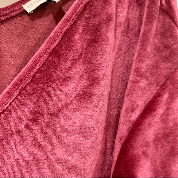 ❤️ Red Off-the-Shoulder Double V-Neck Velour Sweatshirt - Picture 3 of 5